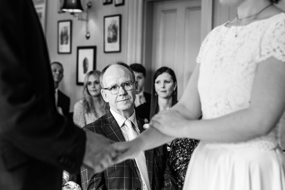 Couple exchanging the ring at the Rosendale